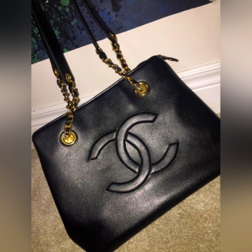 Authentic Chanel Leather Hand Bag